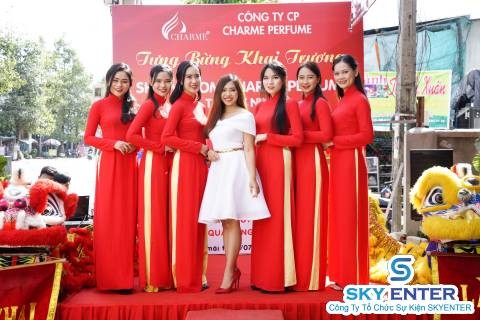 To Chuc Su Kien Khai Truong Tron Goi